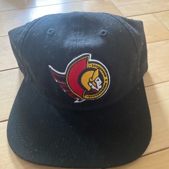 Ottawa Senators New Era 9Twenty hat - packable brim - Picture 1 of 8